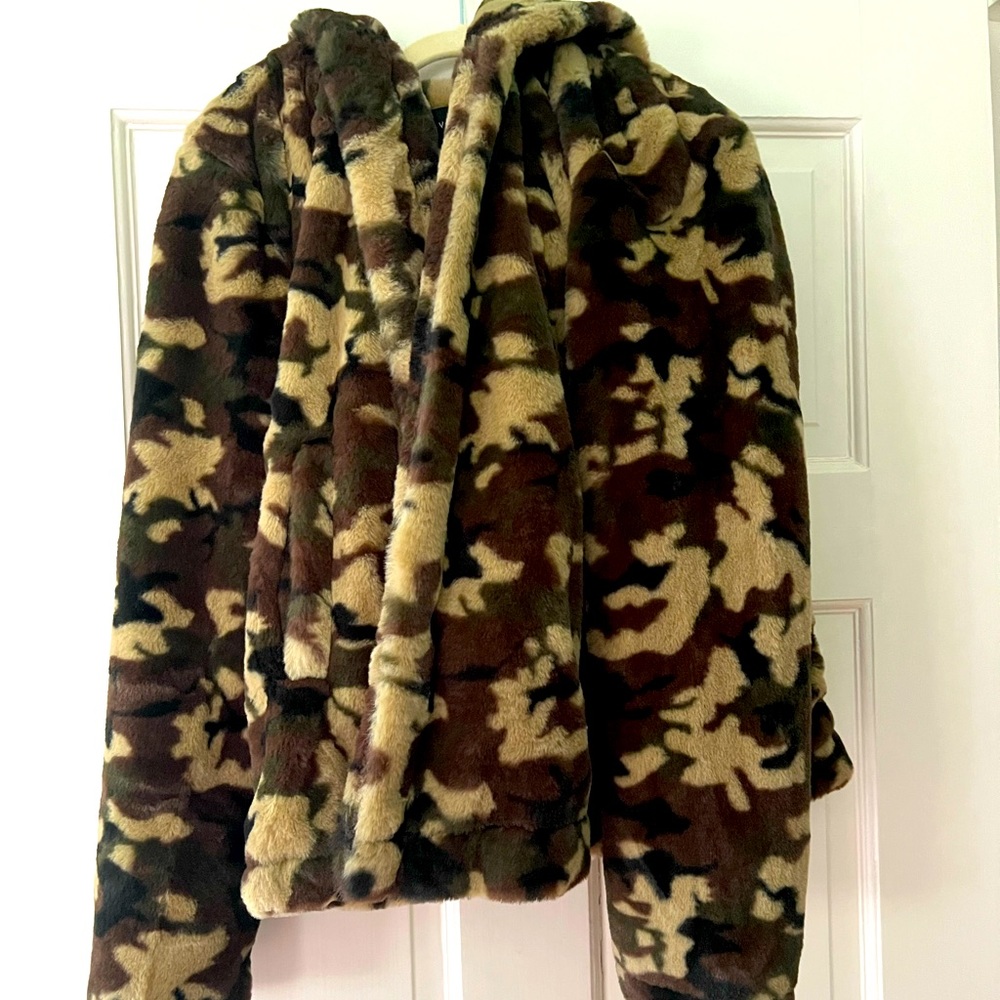 Love tree coat